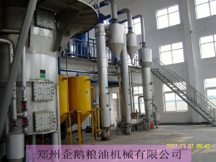 浸出油設(shè)備，浸出油設(shè)備哪家好，小型浸出設(shè)備，浸出器