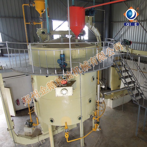 購(gòu)買一整套大豆浸出油設(shè)備生產(chǎn)線多少錢(圖1) 浸出油設(shè)備