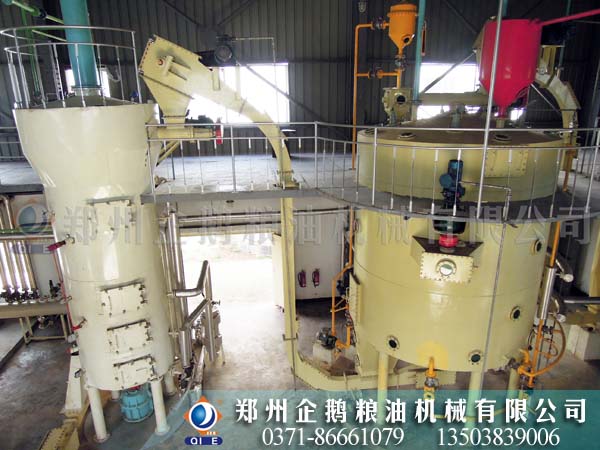 大豆浸出油設(shè)備選購(gòu)廠(chǎng)家有哪些注意點(diǎn)(圖1) 大豆浸出油設(shè)備