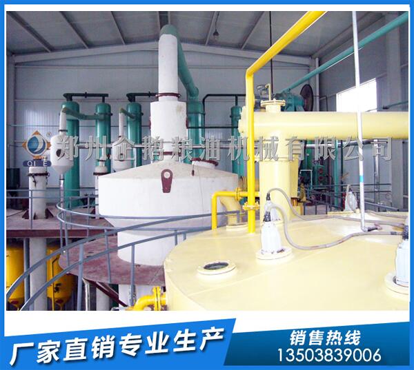 大豆油浸出設(shè)備廠家,企鵝品牌匠心鑄夢(mèng)(圖1) 大豆油浸出設(shè)備